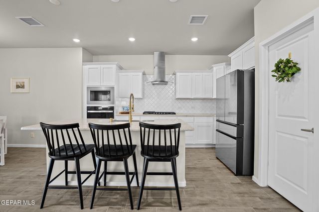 12976 Tatenhill Drive, El Paso, TX 79928