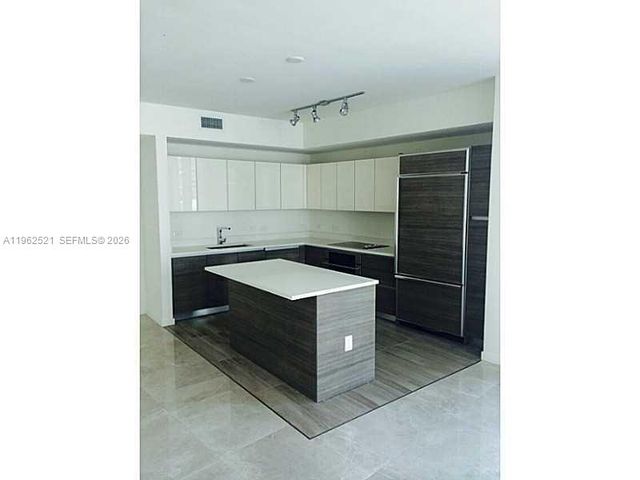 1100 S Miami Ave 1710, Miami, FL 33130