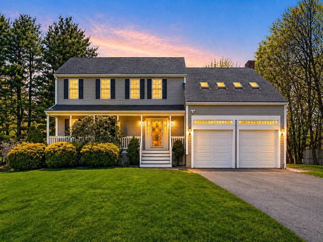 1 Village Ln, Littleton, MA 01460