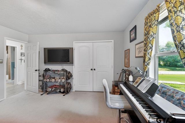 365 Williams Rd, Gilmer, TX 75645