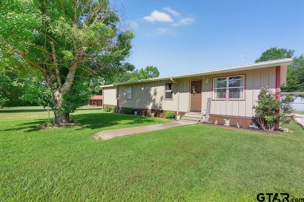 365 Williams Rd, Gilmer, TX 75645
