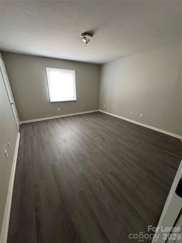 2022 Harvest Lane 16, Charlotte, NC 28210