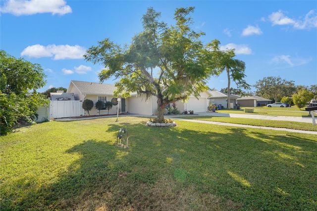 2816 34TH AVENUE DRIVE E, Bradenton, FL 34208