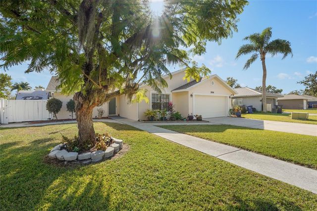 2816 34TH AVENUE DRIVE E, Bradenton, FL 34208