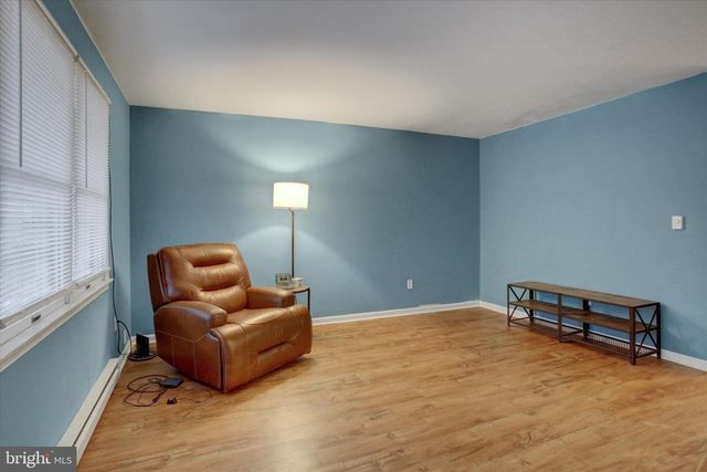 243 RINGGOLD ST, Waynesboro, PA 17268