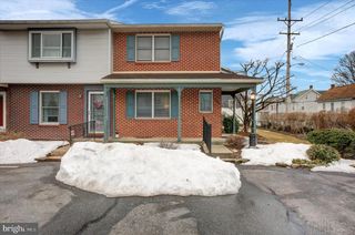 243 RINGGOLD ST, Waynesboro, PA 17268