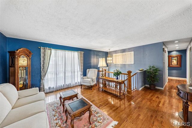 11906 Flushing Drive, Maryland Heights, MO 63043