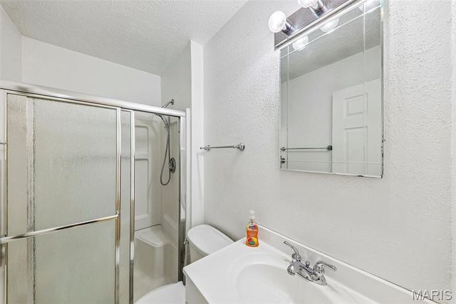 11906 Flushing Drive, Maryland Heights, MO 63043