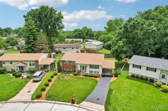11906 Flushing Drive, Maryland Heights, MO 63043