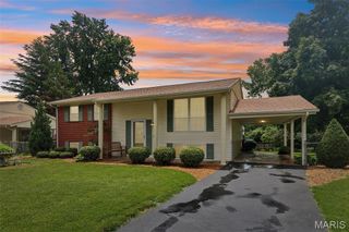 11906 Flushing Drive, Maryland Heights, MO 63043
