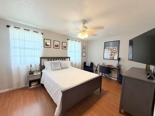 9908 HAMMOCKS Boulevard 103-42, Miami, FL 33196