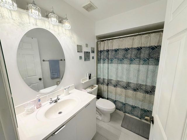9908 HAMMOCKS Boulevard 103-42, Miami, FL 33196
