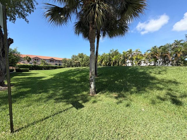 9908 HAMMOCKS Boulevard 103-42, Miami, FL 33196