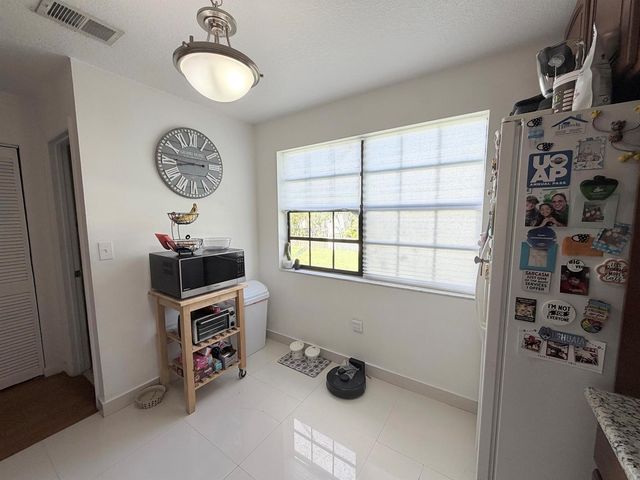9908 HAMMOCKS Boulevard 103-42, Miami, FL 33196