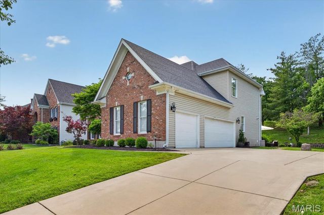 12775 Wynfield Pines Court, Kirkwood, MO 63131