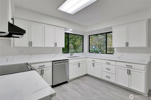 16030 SE 292nd Street, Kent, WA 98042