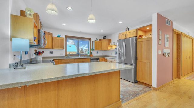 1022 Wisconsin AVENUE, Sheboygan, WI 53081