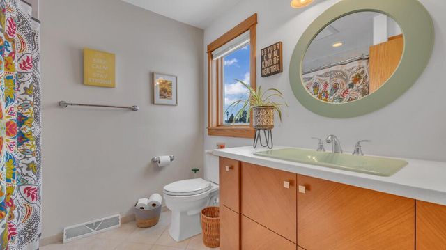 1022 Wisconsin AVENUE, Sheboygan, WI 53081