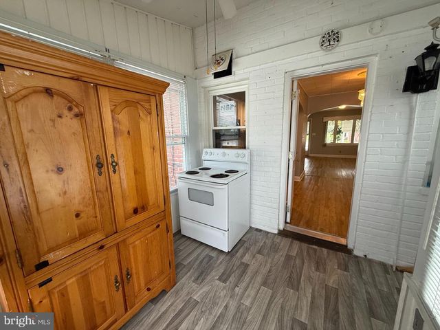 919 JOH AVE, Baltimore, MD 21229