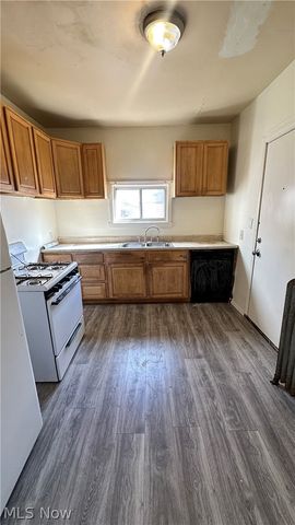 1828 Noble Road, East Cleveland, OH 44112