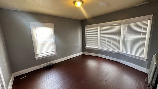 1828 Noble Road, East Cleveland, OH 44112