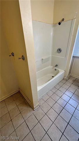 1828 Noble Road, East Cleveland, OH 44112