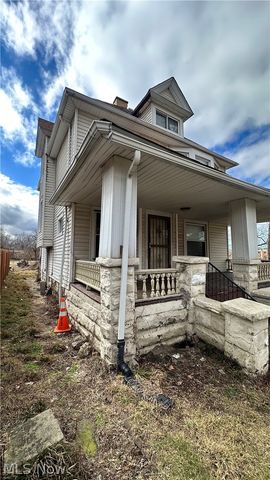 1828 Noble Road, East Cleveland, OH 44112