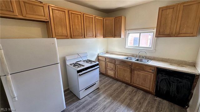 1828 Noble Road, East Cleveland, OH 44112
