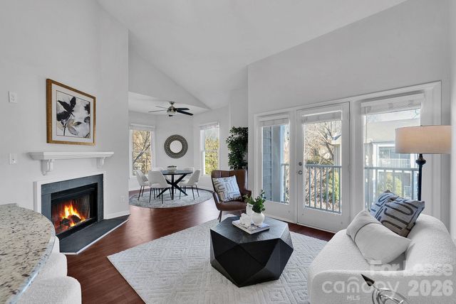 300 S Cedar Street 2, Charlotte, NC 28202