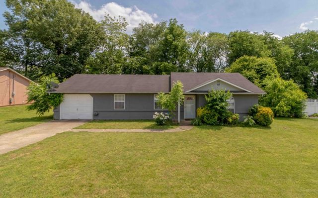 1221 Patton Pl, Oak Grove, KY 42262