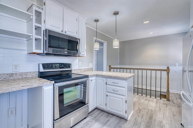 1101 N Helfrich Avenue, Evansville, IN 47720