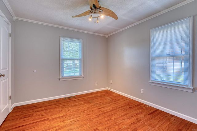 1101 N Helfrich Avenue, Evansville, IN 47720