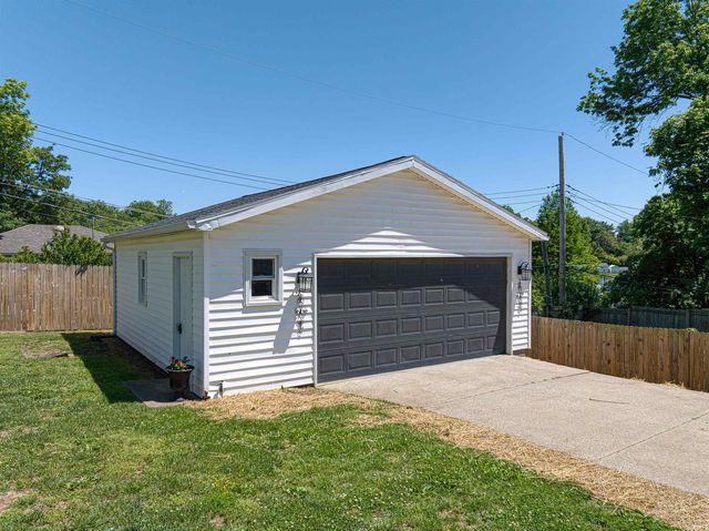 1101 N Helfrich Avenue, Evansville, IN 47720