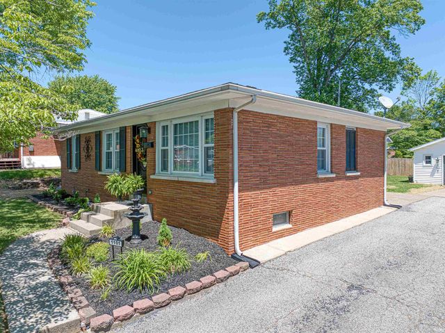 1101 N Helfrich Avenue, Evansville, IN 47720