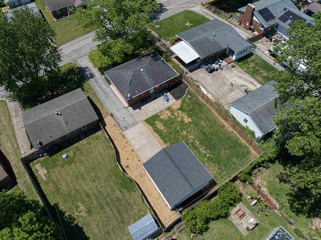 1101 N Helfrich Avenue, Evansville, IN 47720