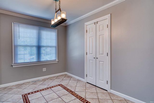 1101 N Helfrich Avenue, Evansville, IN 47720