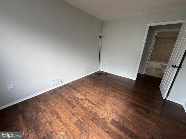 20 KITE CT, Lawrence Twp, NJ 08648