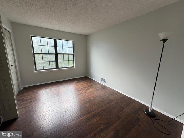 20 KITE CT, Lawrence Twp, NJ 08648