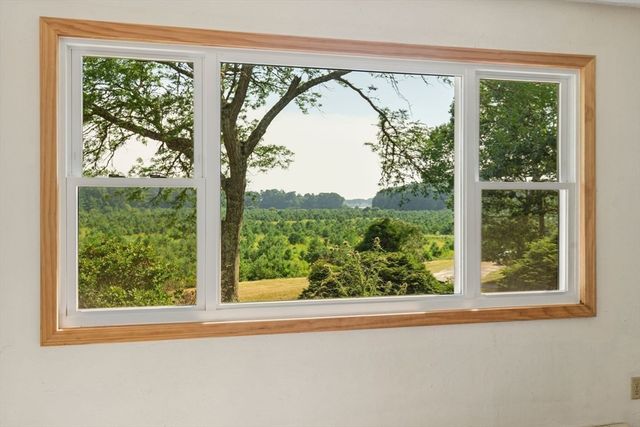 22 Long Neck Rd, Wareham, MA 02538