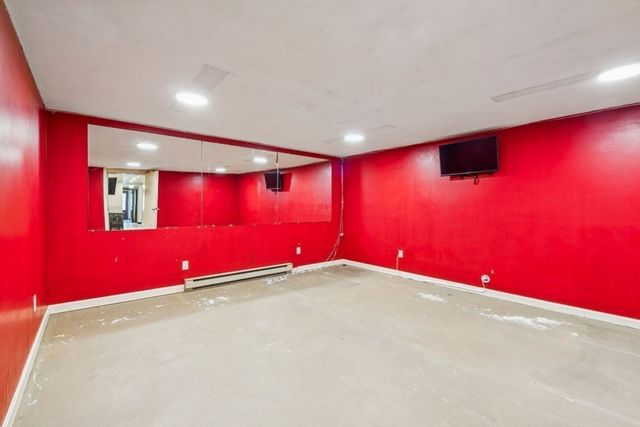 22 Long Neck Rd, Wareham, MA 02538