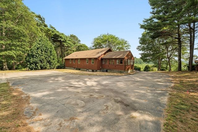 22 Long Neck Rd, Wareham, MA 02538