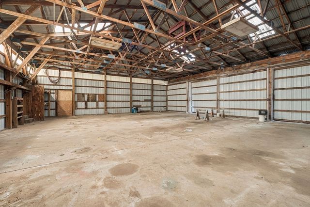 22 Long Neck Rd, Wareham, MA 02538
