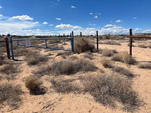 1375 Leif Place SE, Rio Rancho, NM 87124