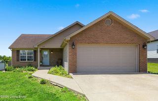 2004 White Oak Dr, Lawrenceburg, KY 40342