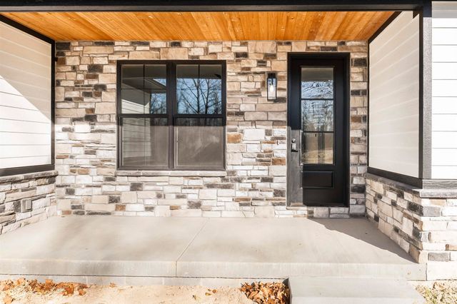 8190 S Stanford Road, Bloomington, IN 47403