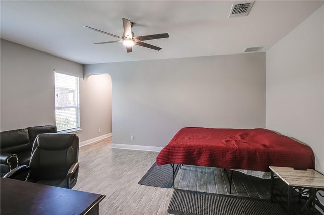 817 Desaix DR, Georgetown, TX 78628