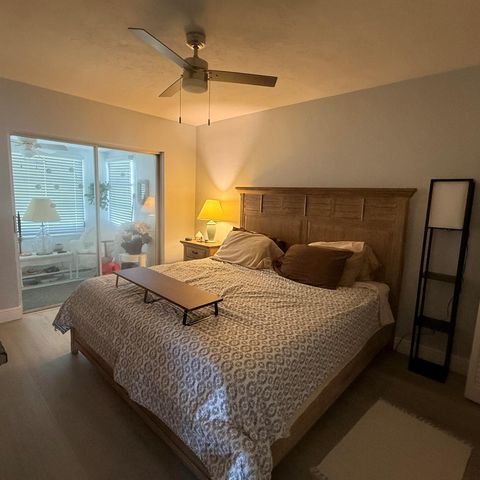 2102 Lake Osborne Drive 20, Lake Worth Beach, FL 33461