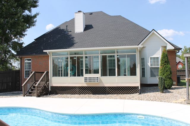 312 Cherry Ln, White House, TN 37188