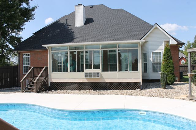 312 Cherry Ln, White House, TN 37188