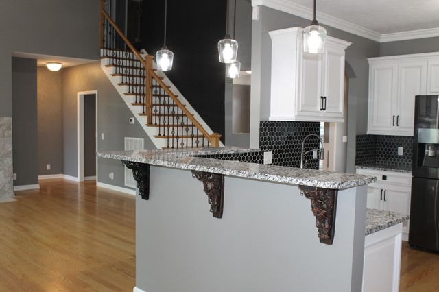 312 Cherry Ln, White House, TN 37188
